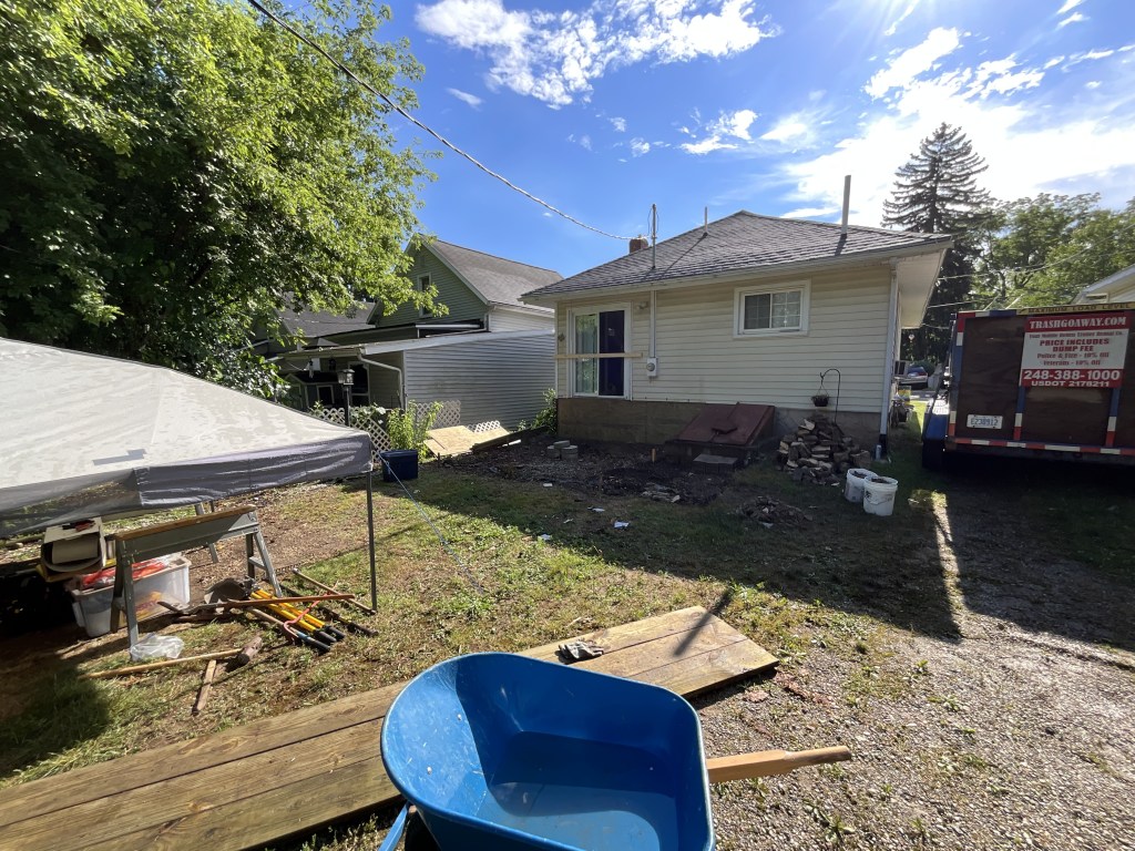 Beginning of the building of the new porch. 